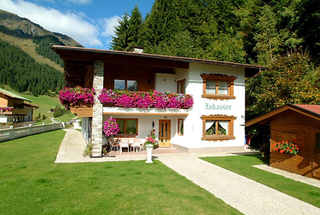 Gaestehaus Lukasser Hippach Exterior foto